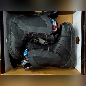 Ride Sage 8.5 Women's Snowboard Boots with Boa System and Aftermarket Insoles